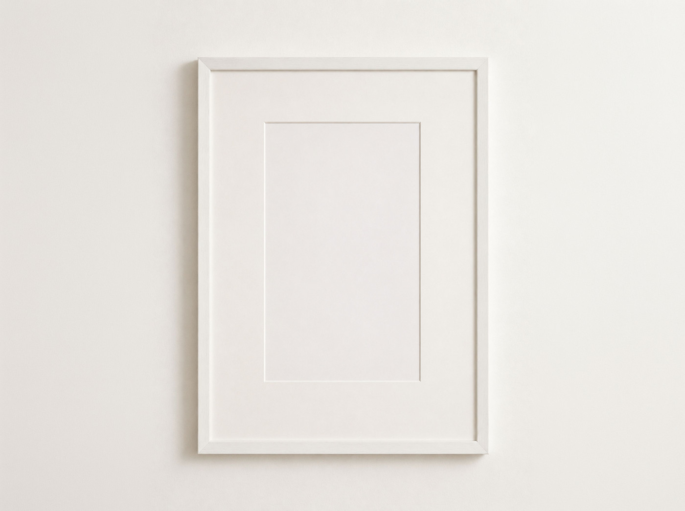 Essential Line: white frame with passepartout