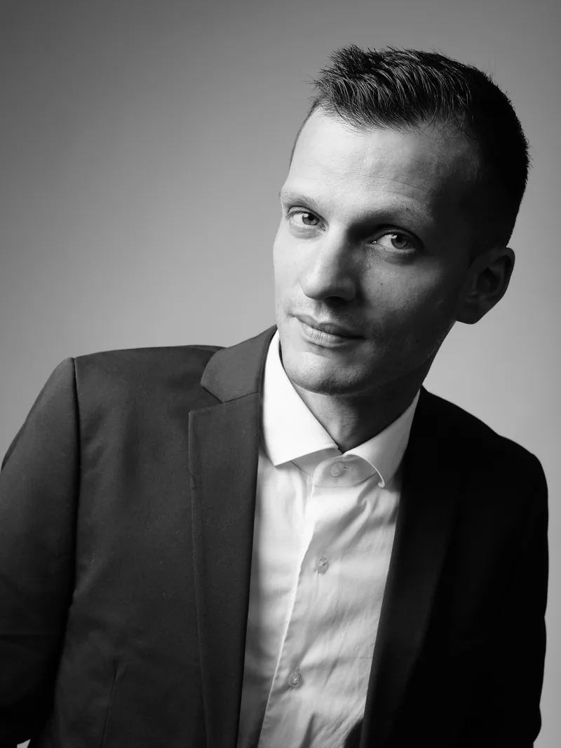 Ritratto realizzato nella Portrait Room Magneti® durante una serata